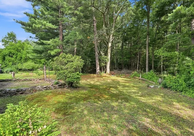 41st image of 92 Oak Hollow Rd, Springfield, MA 01128 | MLS# 73566789