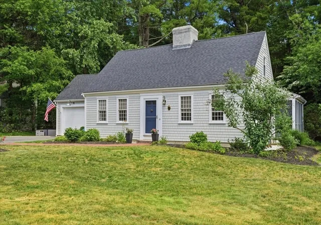 1st image of 7 Amber Rd, Hingham, MA 02043 | MLS# 73537455