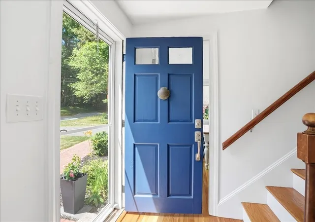 5th image of 7 Amber Rd, Hingham, MA 02043 | MLS# 73537455