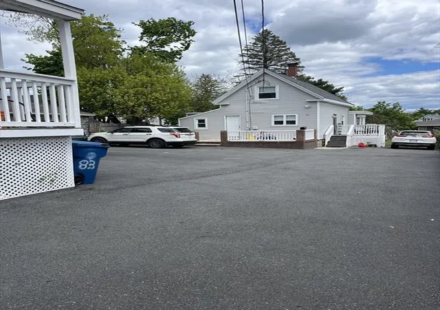 2nd image of 83 87 Howard St, Lawrence, MA 01841 | MLS# 73521123