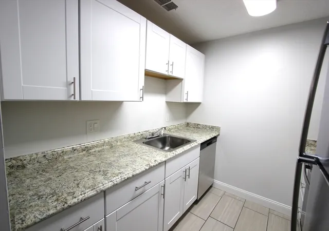 Photo 3 of Condo for sale at 2008 Franklin Xing Rd #2008, Franklin, MA 02038 | MLS# 73540300 | Listing updated on 2026-09-16