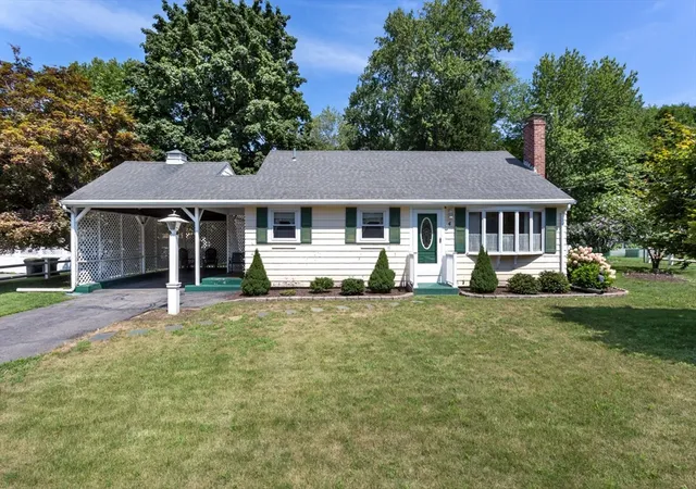1st image of 4 Southgate Rd, Franklin, MA 02038 | MLS# 73558377