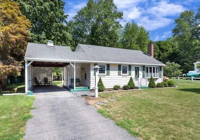 2nd image of 4 Southgate Rd, Franklin, MA 02038 | MLS# 73558377