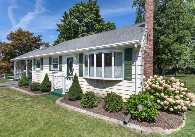 4th image of 4 Southgate Rd, Franklin, MA 02038 | MLS# 73558377