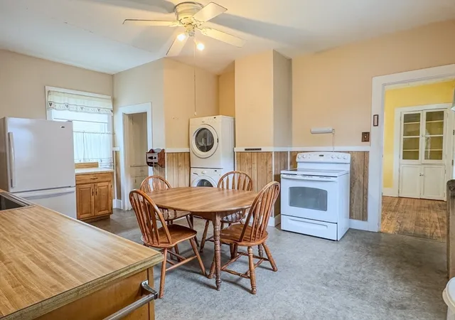Homes for sale in Reading, MA | 22 Union St, Reading, MA 01867