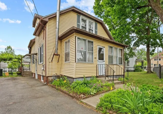 Homes for sale in Springfield, MA | 81 Healey St, Springfield, MA 01151 | MLS# 73538308