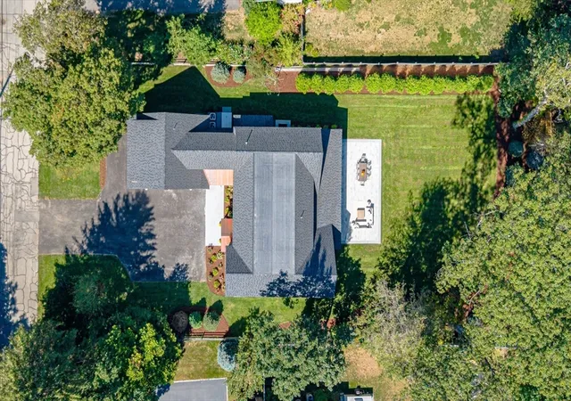 3rd image of 6 Southgate Road, Wellesley, MA 02482 | MLS# 73425728