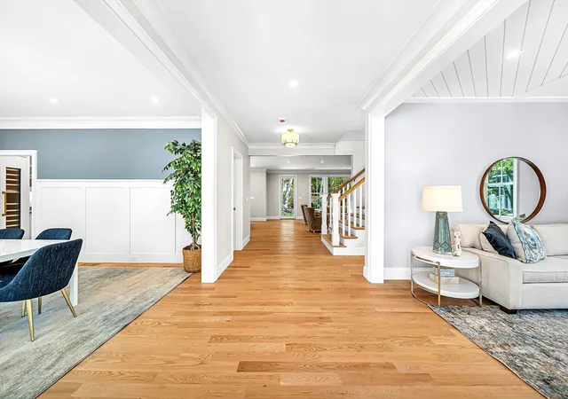 5th image of 6 Southgate Road, Wellesley, MA 02482 | MLS# 73425728