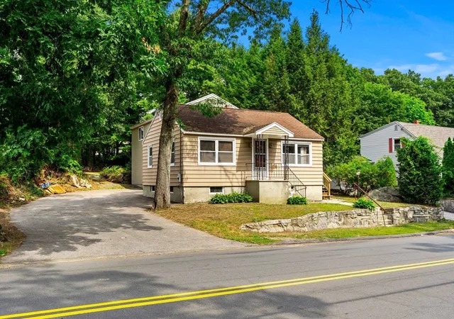 1st image of 118 E Meadow Rd, Lowell, MA 01854 | MLS# 73556627