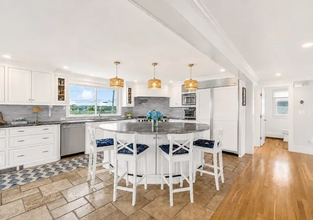 4th image of 67 Surfside Rd, Scituate, MA 02066 | MLS# 73554758
