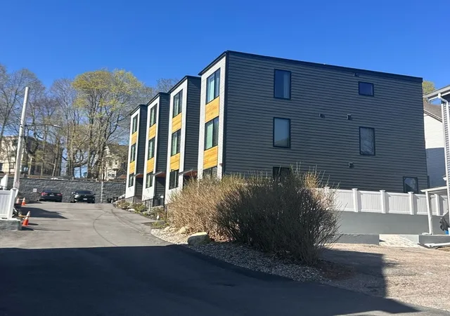 4th image of 1-7 Wilcutt #5, Dorchester, MA 02121 | MLS# 73526229