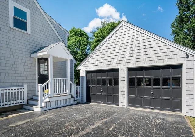 Homes for sale in Rockland, MA | 383 Salem, Rockland, MA 02370 | MLS# 73539358
