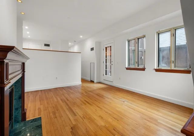 Homes for sale in Boston, MA | 2 Clarendon St #505, Boston, MA 02116 | MLS# 73538896