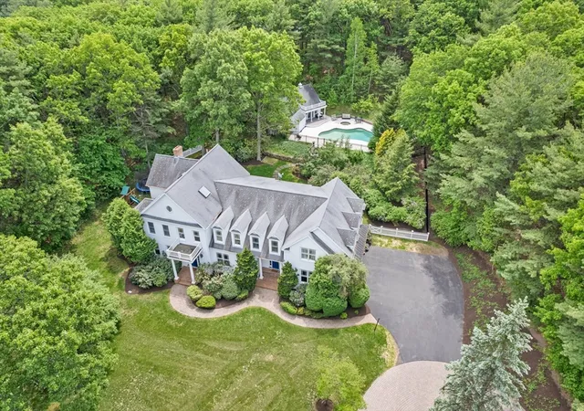 2nd image of 26 Woodridge Rd, Dover, MA 02030 | MLS# 73541698