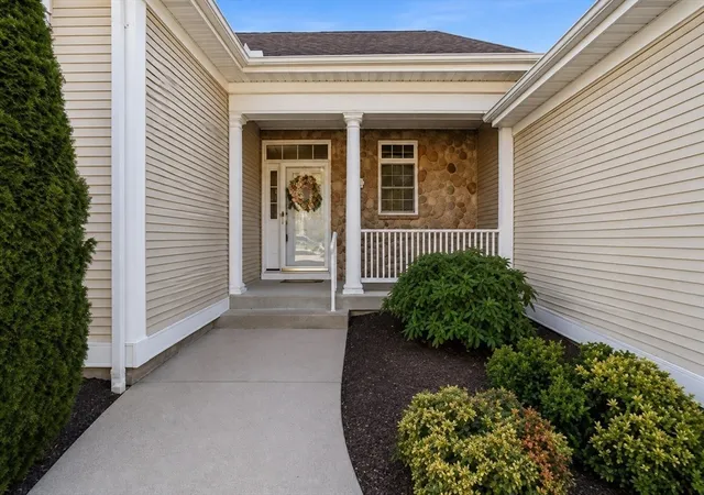 2nd image of 1 A Aspen Dr, Wilbraham, MA 01095