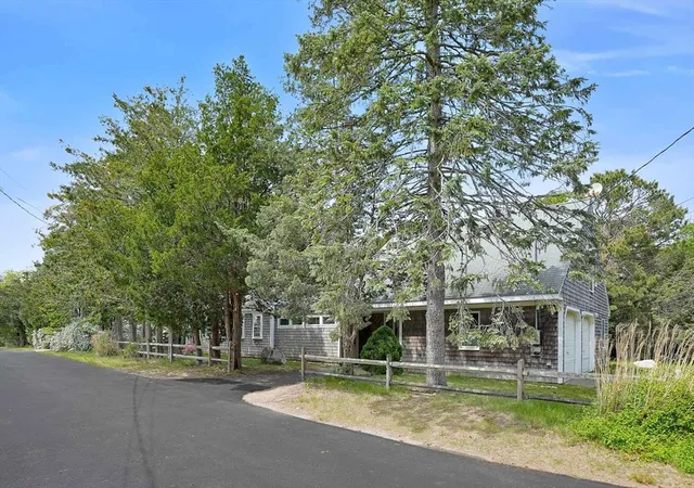 5th image of 3 Troy Street, Oak Bluffs, MA 02557 | MLS# 73527016