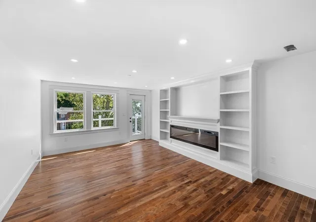 4th image of 58 Granite St, Gloucester, MA 01604