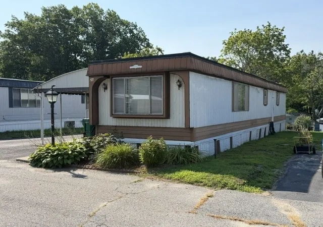 2nd image of 1237 Central #21, Leominster, MA 01453 | MLS# 73566352