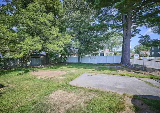 2nd image of 15 Moray St, Lynn, MA 01904 | MLS# 73564865