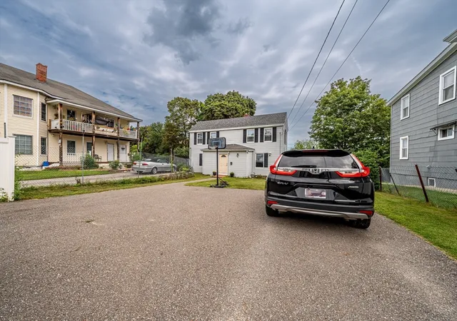 Photo 3 of Single family home for sale at 20 Boutelle St, Fitchburg, MA 01420 | MLS# 73570273 | Listing updated on 2026-09-18