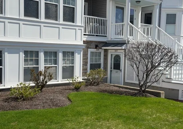 Homes for sale in Hull, MA | 15 Park Ave #107, Hull, MA 02045 | MLS# 73507426