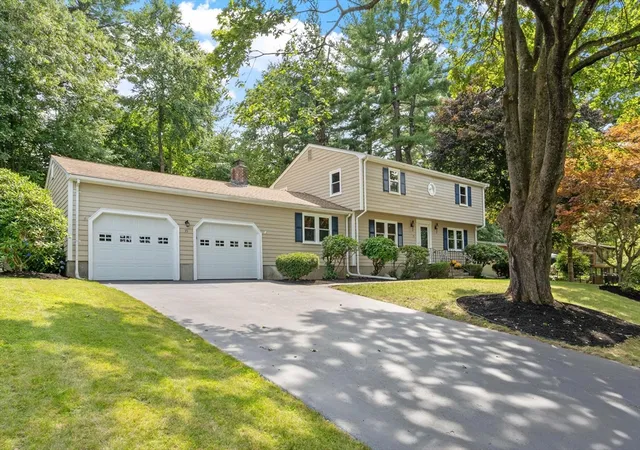 Photo 2 of Single family home for sale at 35 Longfellow Rd, Shrewsbury, MA 01545 | MLS# 73562859 | Listing updated on 2026-10-06