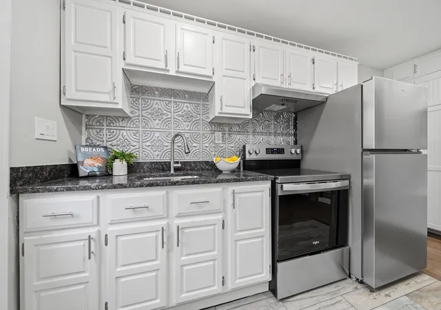 Photo 3 of Sale Pending at 68 Pleasant St #3, Newburyport, MA 01950 | MLS# 73562005 | Listing updated on 2026-09-07