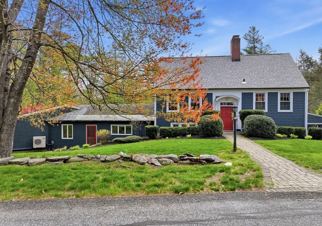 2nd image of 8 Hillside Rd, Southbridge, MA 01550 | MLS# 73513688