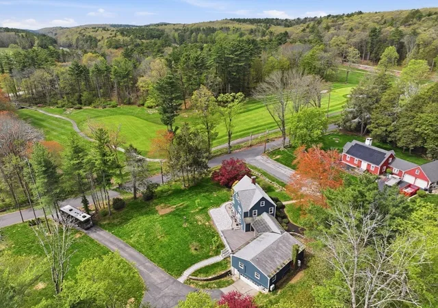 35th image of 8 Hillside Rd, Southbridge, MA 01550 | MLS# 73513688