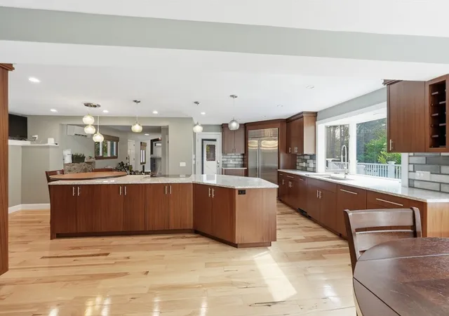 3rd image of 8 Hillside Rd, Southbridge, MA 01550 | MLS# 73513688
