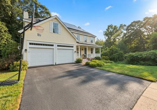 41st image of 21 Olde Taverne Ln, Amesbury, MA 01913 | MLS# 73559176