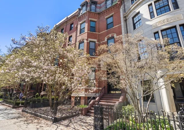 4th image of 249 Commonwealth Ave, Boston, MA 02116 | MLS# 73489290