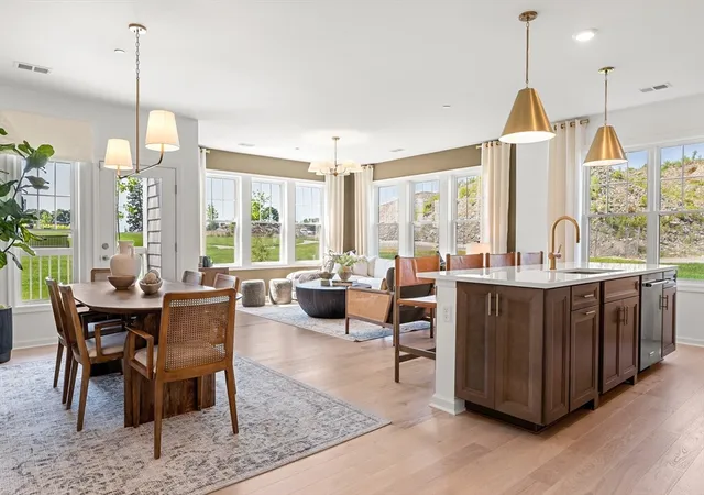 2nd image of 320 Martins Landing #401, North Reading, MA 01864 | MLS# 73537662