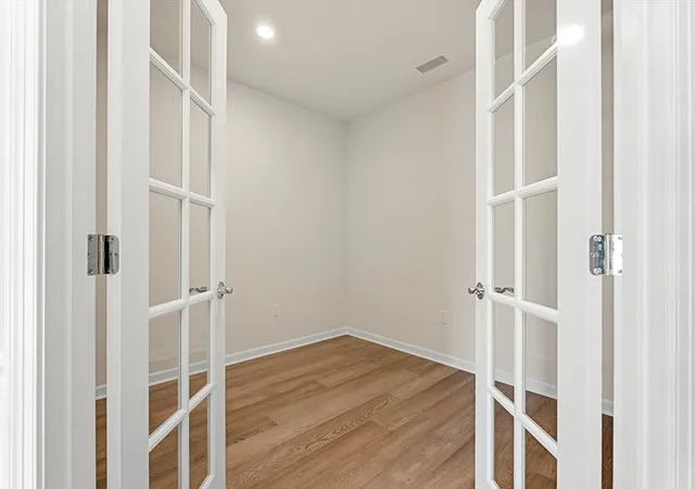 Photo 4 of Condo for sale at 320 Martins Landing #401, North Reading, MA 01864 | MLS# 73537662 | Listing updated on 2026-09-30
