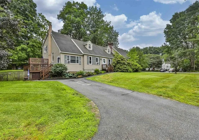 Photo 3 of Sale Pending at 9 Candy Ln, Merrimack, NH 03054 | MLS# 73559200 | Listing updated on 2026-09-23