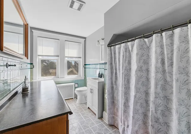 Homes for sale in New Bedford, MA | 2422 Acushnet Ave, New Bedford, MA 02745 | MLS# 73539640