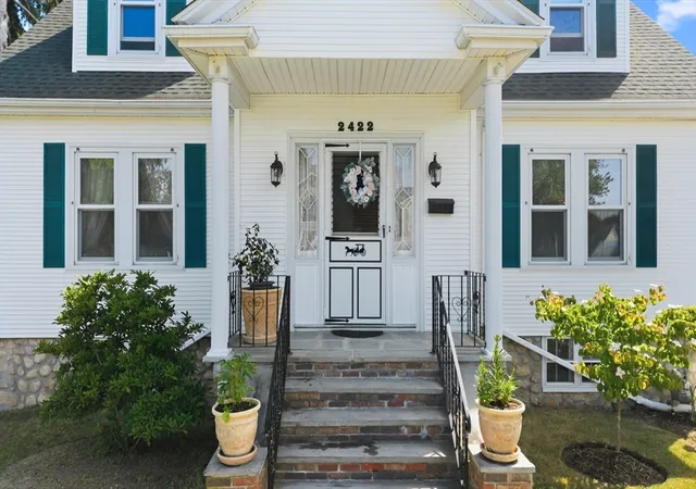 Homes for sale in New Bedford, MA | 2422 Acushnet Ave, New Bedford, MA 02745 | MLS# 73539640