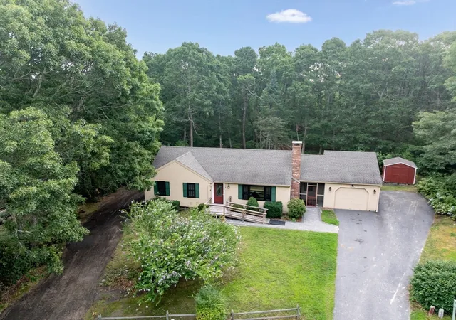 Photo 3 of Single family home for sale at 3 Autumn Way, Buzzards Bay, MA 02532 | MLS# 73558372 | Listing updated on 2026-09-28