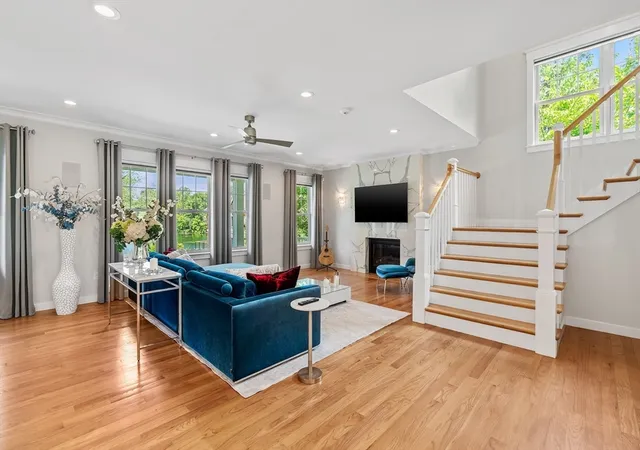 5th image of 5 Crest Rd, Wayland, MA 01778 | MLS# 73549831
