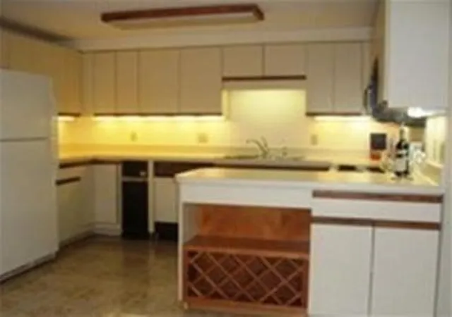 3rd image of 75 Page Rd #20, Bedford, MA 01730 | MLS# 73410786