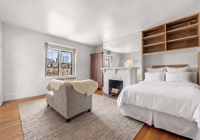 Homes for sale in Boston, MA | 8 Brimmer St #5B, Boston, MA 02108 | MLS# 73527815