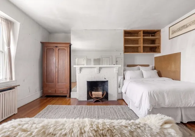 Homes for sale in Boston, MA | 8 Brimmer St, Boston, MA 02108