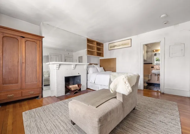 Homes for sale in Boston, MA | 8 Brimmer St, Boston, MA 02108