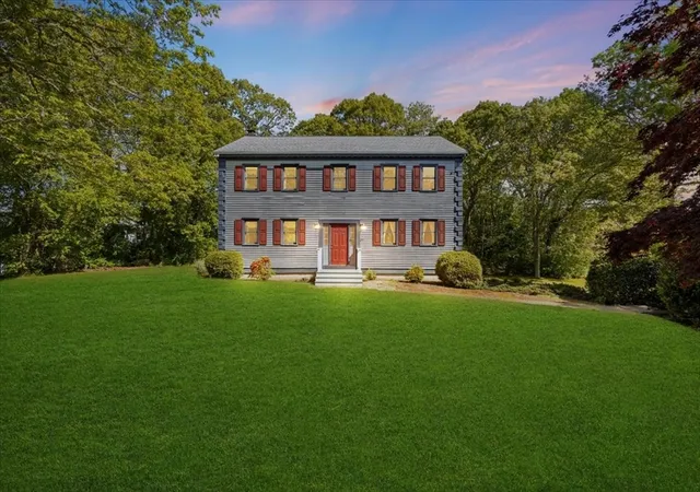 3rd image of 30 Seabreeze Dr, Buzzards Bay, MA 02532 | MLS# 73529540