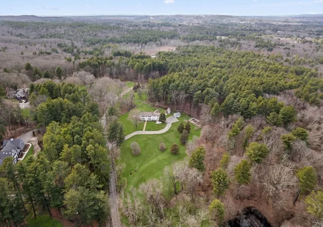 5th image of 85 Strawberry Hill St, Dover, MA 02030 | MLS# 73497167
