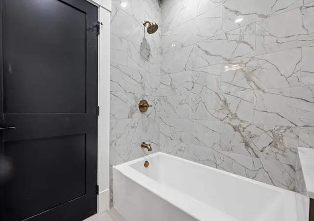 5th image of 17 Holmes #4, Quincy, MA 02171 | MLS# 73568272