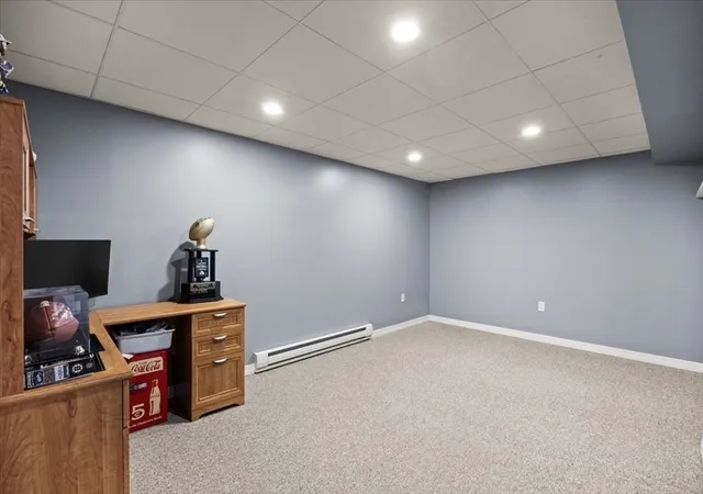 33rd image of 112 Village Gate Dr, Bridgewater, MA 02324 | MLS# 73549569
