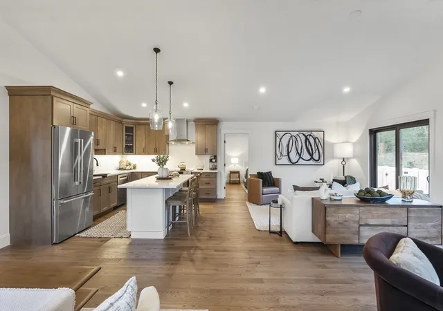 4th image of 46 Sandwich Road #42, Plymouth, MA 02360 | MLS# 73534314