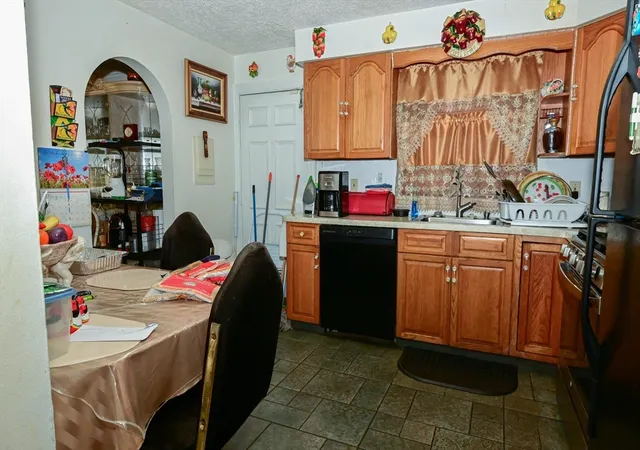5th image of 117 Fairmount St, Dorchester Center, MA 02124 | MLS# 73517512