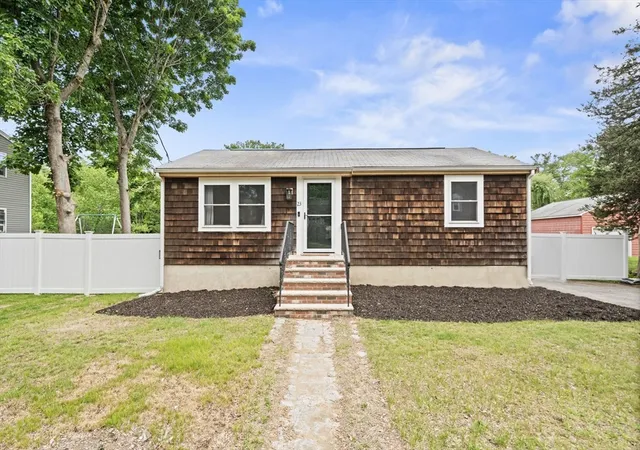 Homes for sale in North Reading, MA | 23 Leland Road, North Reading, MA 01864 | MLS# 73530043